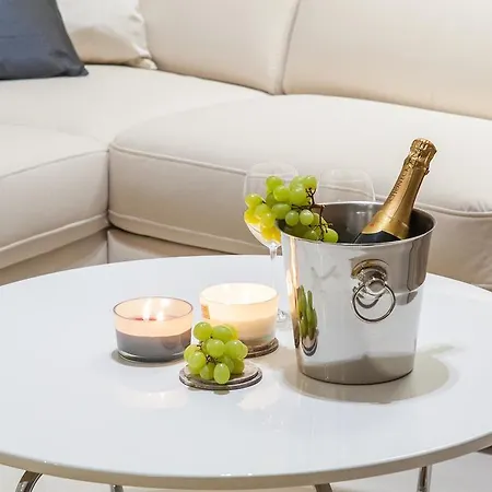 Deja Views - Znjan アパート