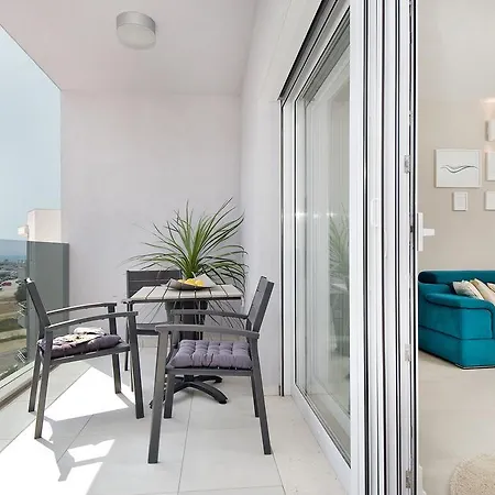 Deja Views - Znjan *