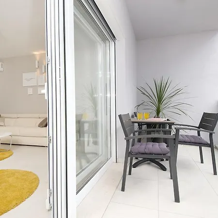 アパート Deja Views - Znjan