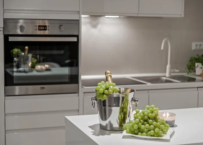 Deja Views - Znjan Apartman *